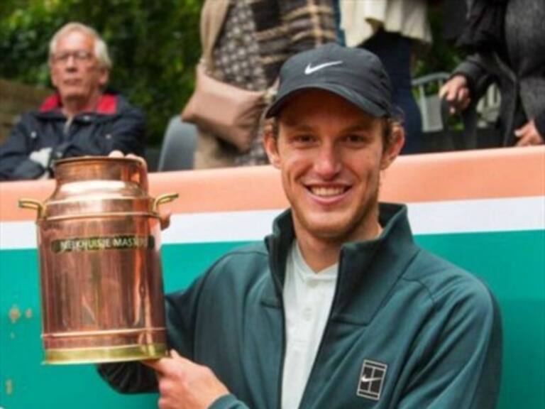 Nicolás Jarry gana torneo de exhibición antes de su aventura en Roland Garros