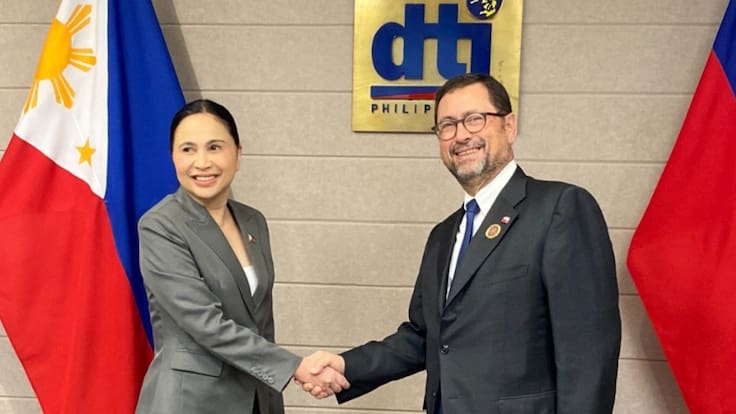 Chile anuncia acuerdo comercial con Filipinas: más de 10 mil productos tendrán acceso preferencial