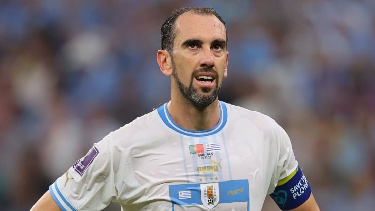 Diego Godín le pone fin a su paso por Vélez y se retira del fútbol con 37 años