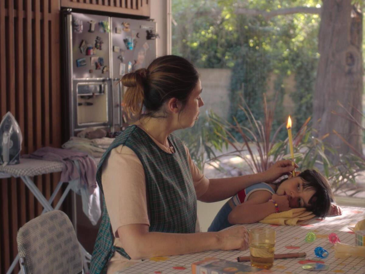 “Limpia”: Dominga Sotomayor y María Paz Grandjean llevan a Netflix una historia sobre silencios, desigualdades y vínculos invisibles