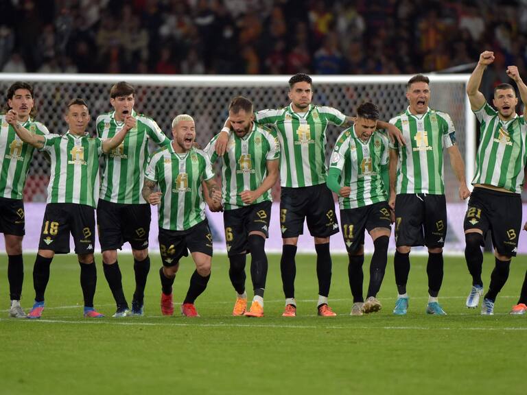 ¡Campeones de la Copa del Rey! Manuel Pellegrini y Claudio Bravo se inscriben en la historia grande del Real Betis