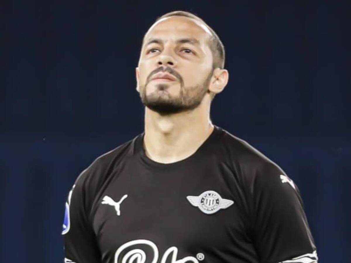 Después de ocho meses: Marcelo Díaz volvió a jugar pero sufrió la derrota de Libertad en Copa Libertadores