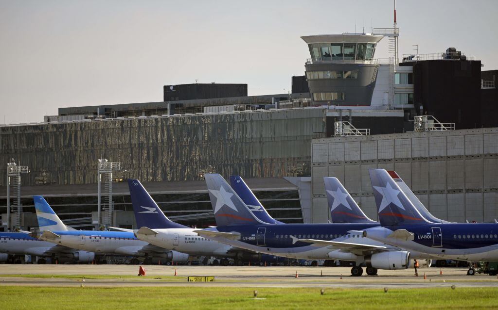 Los aviones detenidos en un aeropuerto de Buenos Aires