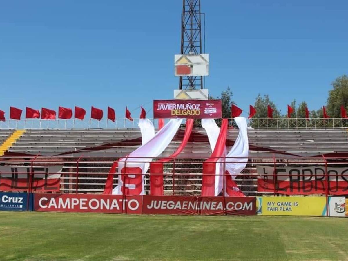 “Que los Carabineros vengan y nos paguen el salario de los jugadores, porque esto ya es una vergüenza”