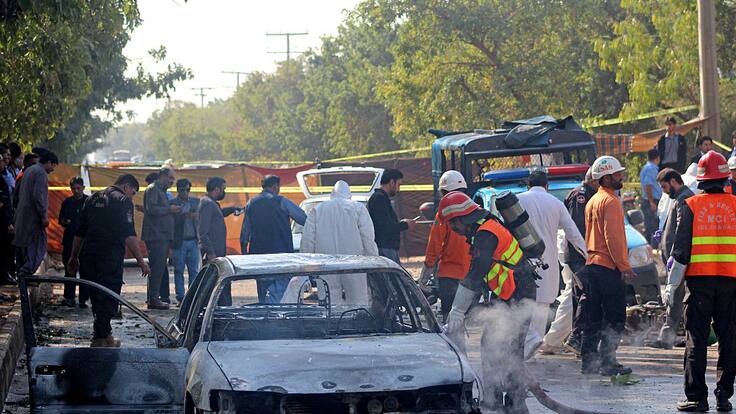 Reportan ataque suicida frente al tribunal de la capital de Pakistán: hay 12 muertos y más de 20 heridos