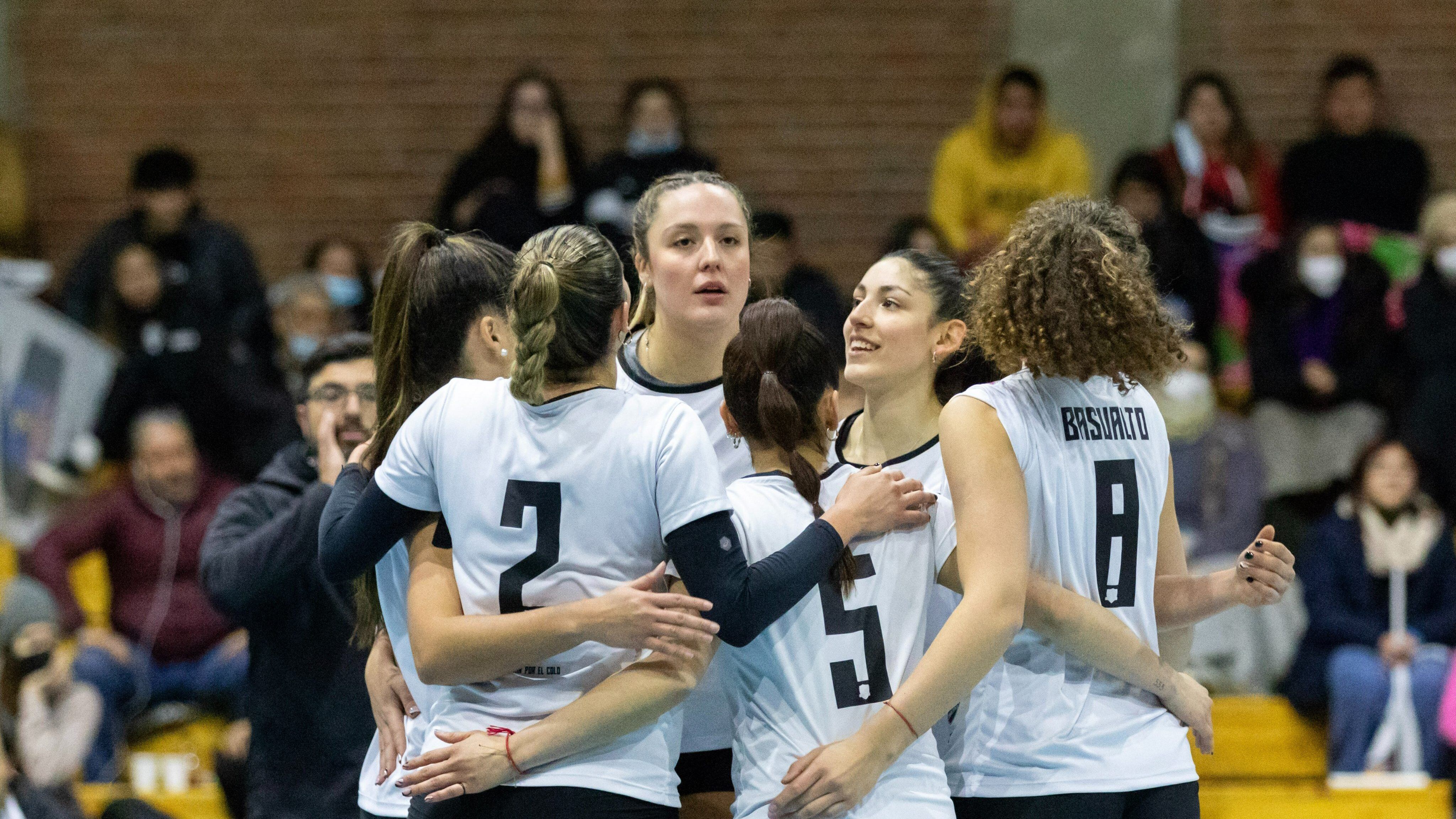 Colo Colo enfrentará a River Plate en final de cuadrangular de voleibol