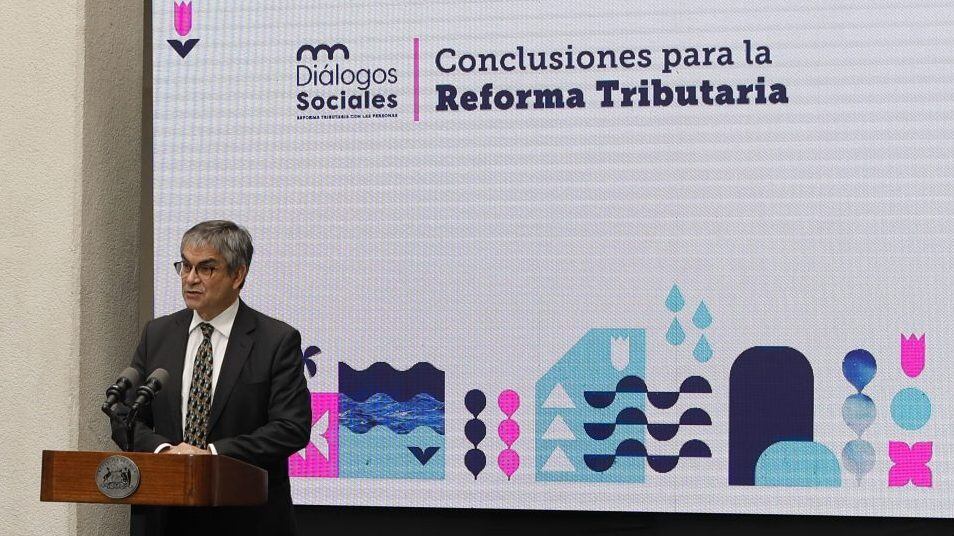 17 de Junio de 2022/SANTIAGOEl Ministro de Hacienda, Mario Marcel, durante  los resultados de los Dilogos Sociales por la Reforma Tributaria, proceso participativo que convoc a expertas y expertos, gremios, organizaciones sociales y a la ciudadana. 
FOTO: CRISTOBAL ESCOBAR/AGENCIAUNO