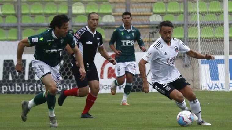06 DE ENERO DE 2021/VALPARAISOJorge Valdivia (d), durante el partido valido por la fecha XX del Campeonato Nacional AFP PlanVital 2020, entre Santiago Wanderers y Colo Colo, disputado en el Estadio Elias Figueroa Brander.
FOTO: LEONARDO RUBILAR CHANDIA/AGENCIAUNO