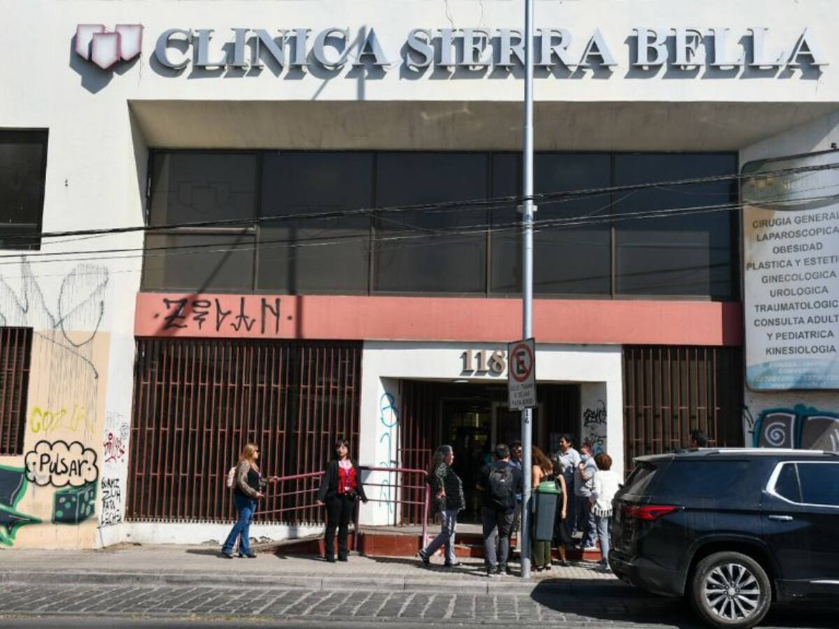 Juzgado ordena inscribir compraventa de la exclínica Sierra Bella en Santiago durante gestión de Hassler