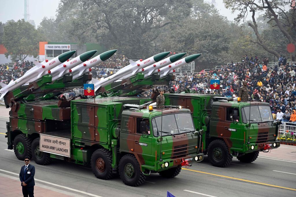 Los sistema de multi misiles Akash en el 74° día de la República en India