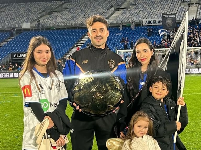 Instagram @feligallegos18