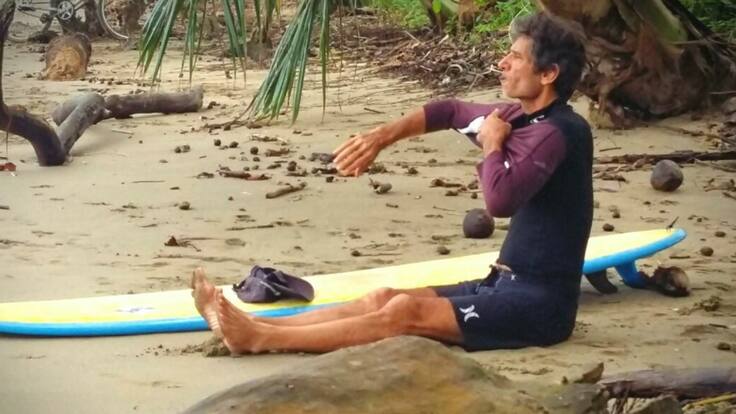 Conmoción en el mundo del surf: encuentran muerto a histórico surfista en su casa en Costa Rica