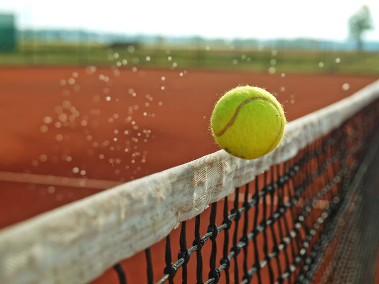 Suspenden a tenista por 20 años al participar en arreglo de partidos