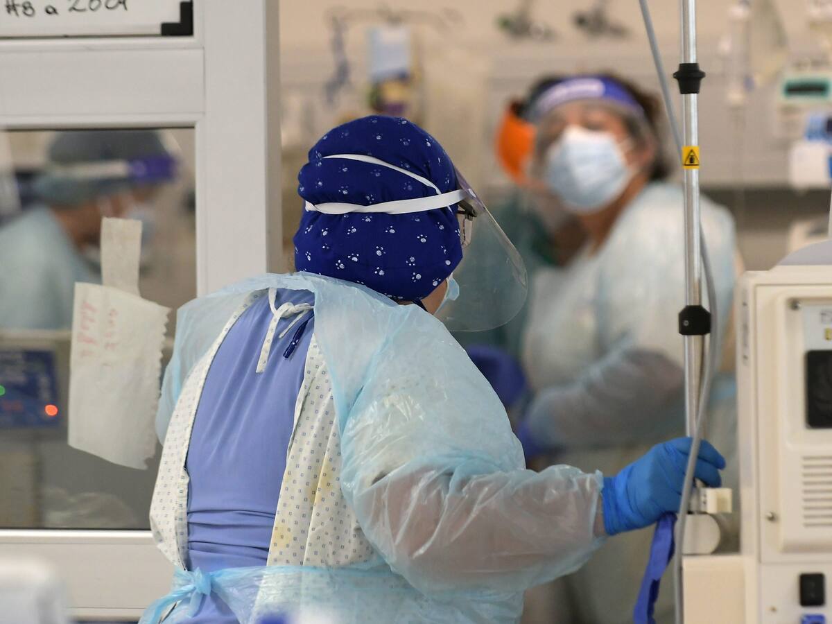 Las mujeres a cargo de la pandemia en Chile: cansadas, pero no vencidas