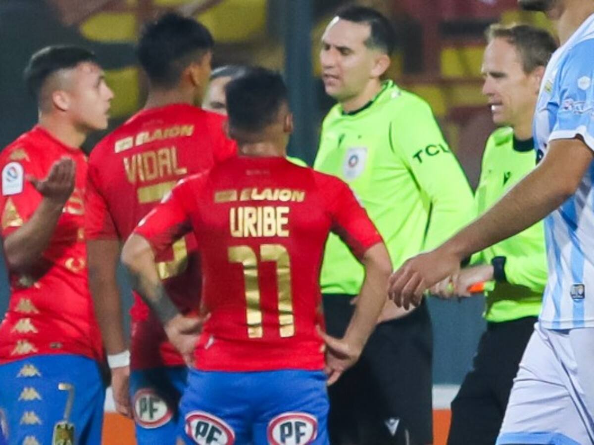 En Unión Española se sienten perjudicados por el arbitraje: «Somos el único equipo al que no lo auspician las casas de apuestas»