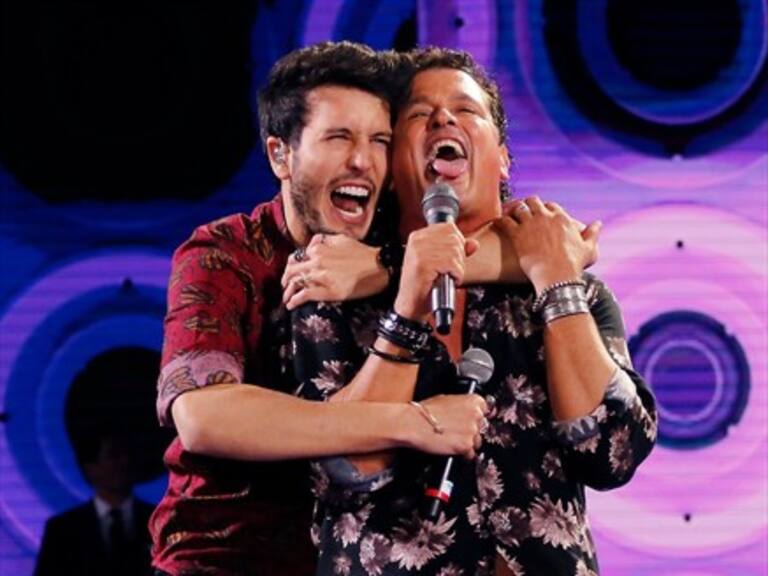 Sebastián Yatra tras su colaboración con Carlos Vives: «Esto es único, es adictivo»