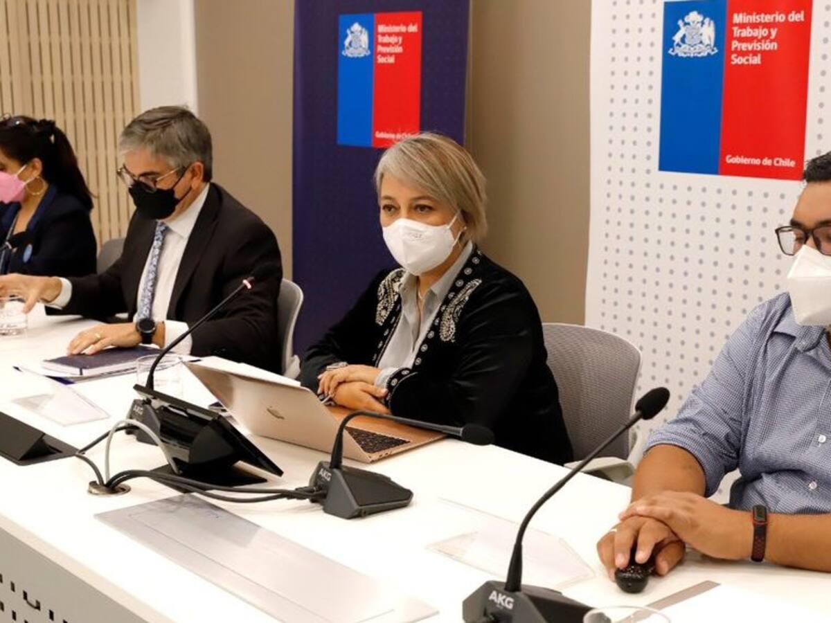 CUT se reunió nuevamente con ministros para analizar aumento de sueldo mínimo: “Valoramos bastante lo que hemos podido ir consiguiendo»