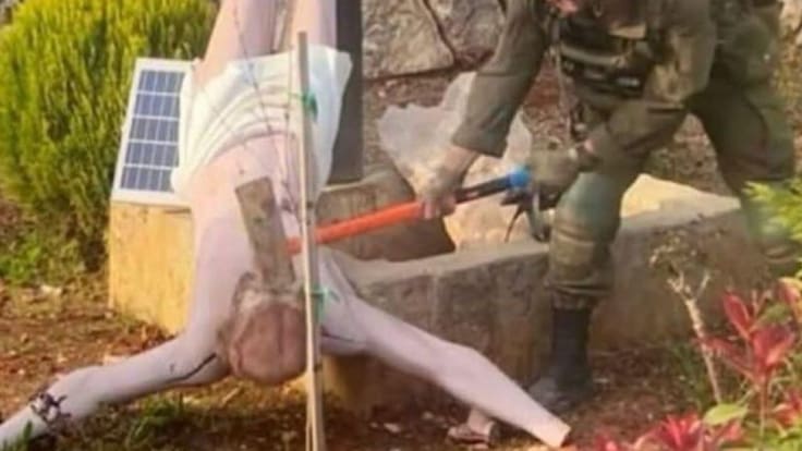 Soldado israelí destruye estatua de Cristo en el sur de Líbano: Netanyahu condena el acto tras indignación mundial