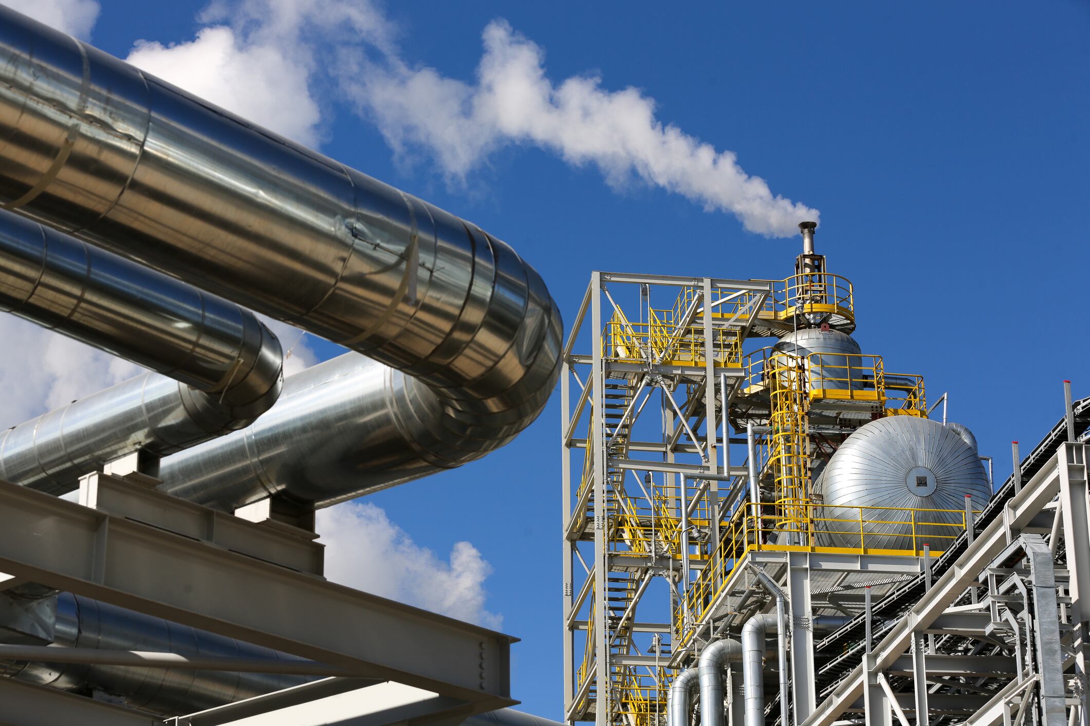 Steam rises from a new ammonia production unit currently under testing at a fertilizer plant in Russia. Photographer: Andrey Rudakov/Bloomberg