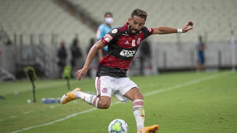 Mauricio Isla fue titular en victoria del Flamengo ante Audax