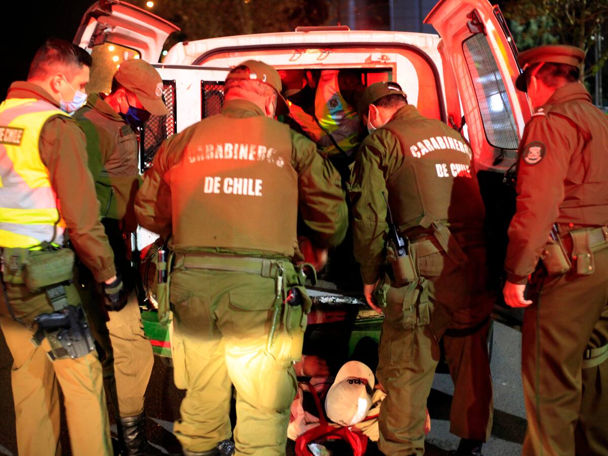 Detienen a seis personas tras intento de robo a empresa en Santiago Centro: entre los capturados hay un menor de edad