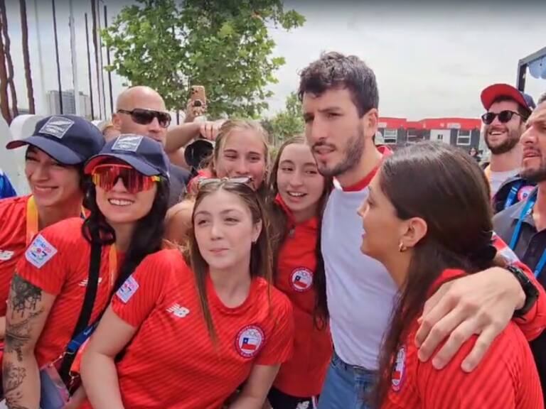 Sebastián Yatra compartió con el Team Chile antes de cantar en la inauguración de Santiago 2023: «Estoy emocionado y con mucha alegría»