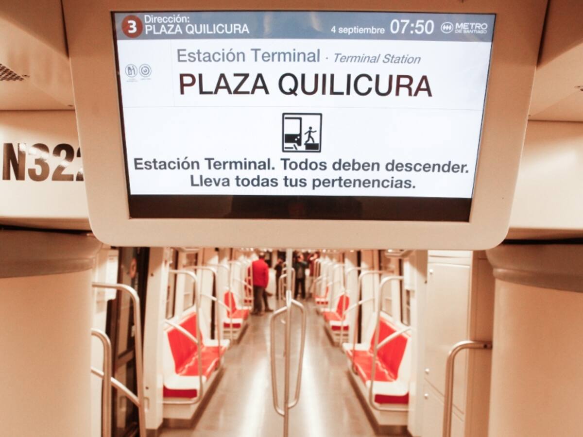 Alcaldesa de Quilicura llama a los vecinos a cuidar extensión de la Línea 3 del comercio ambulante: «Ya se han intentado instalar»