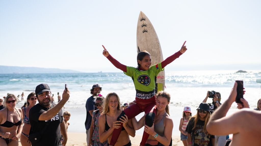 Con sólo 13 años, Isidora Bulto se coronó campeona del Maui and Sons Viña del Mar Open