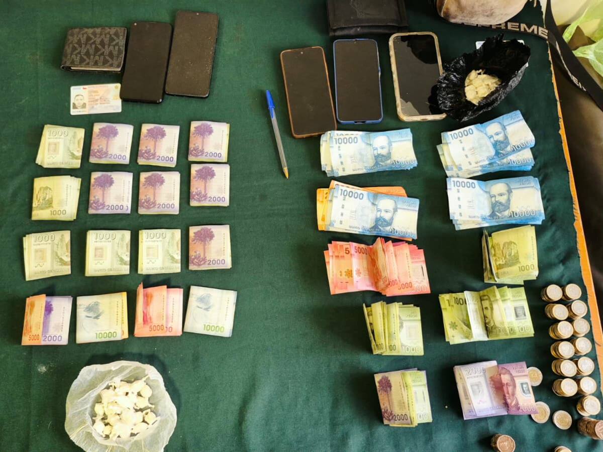 Siete detenidos y más de dos kilos de cocaína incautados en operativo policial en Peñaflor