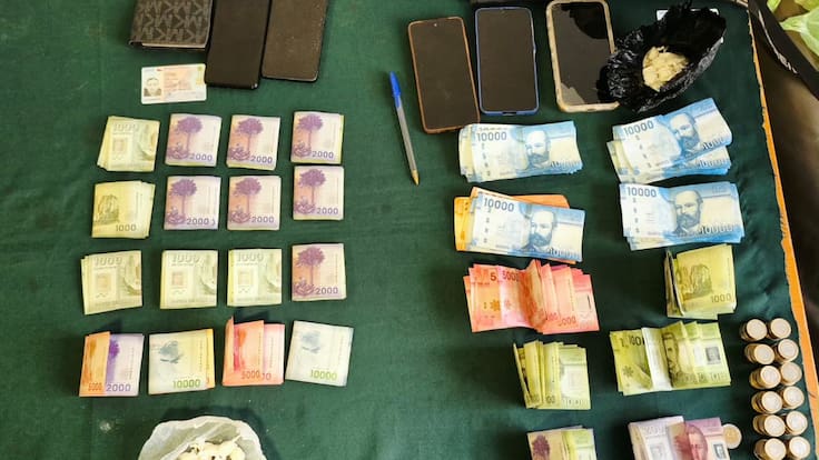 Siete detenidos y más de dos kilos de cocaína incautados en operativo policial en Peñaflor