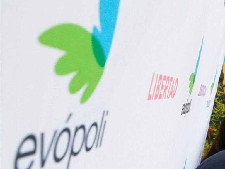 Evópoli propone impuesto a empresas que contaminen con CO2