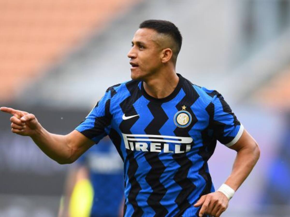 Desde Italia aseguran que el DT del Inter prefiere mantener a Alexis antes que llegue el argentino Dybala al equipo