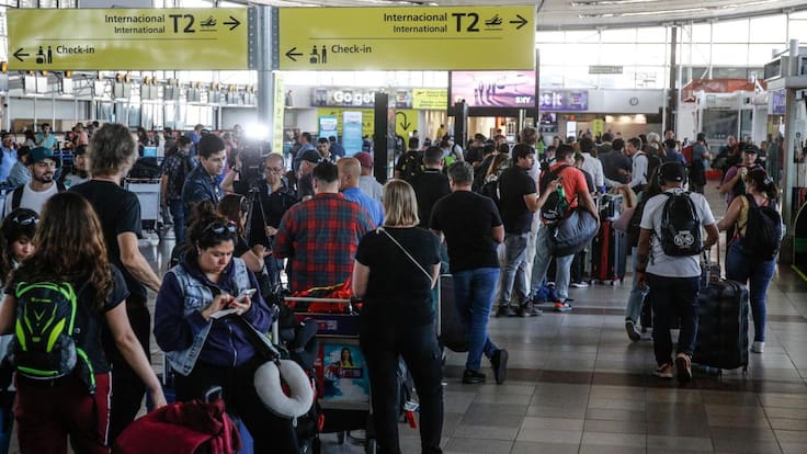 Senado despacha a ley proyecto que obliga a aerolíneas a entregar identidad de sus pasajeros con el fin de “detectar individuos peligrosos”
