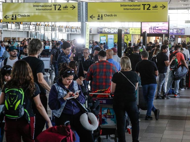 Senado despacha a ley proyecto que obliga a aerolíneas a entregar identidad de sus pasajeros con el fin de “detectar individuos peligrosos”