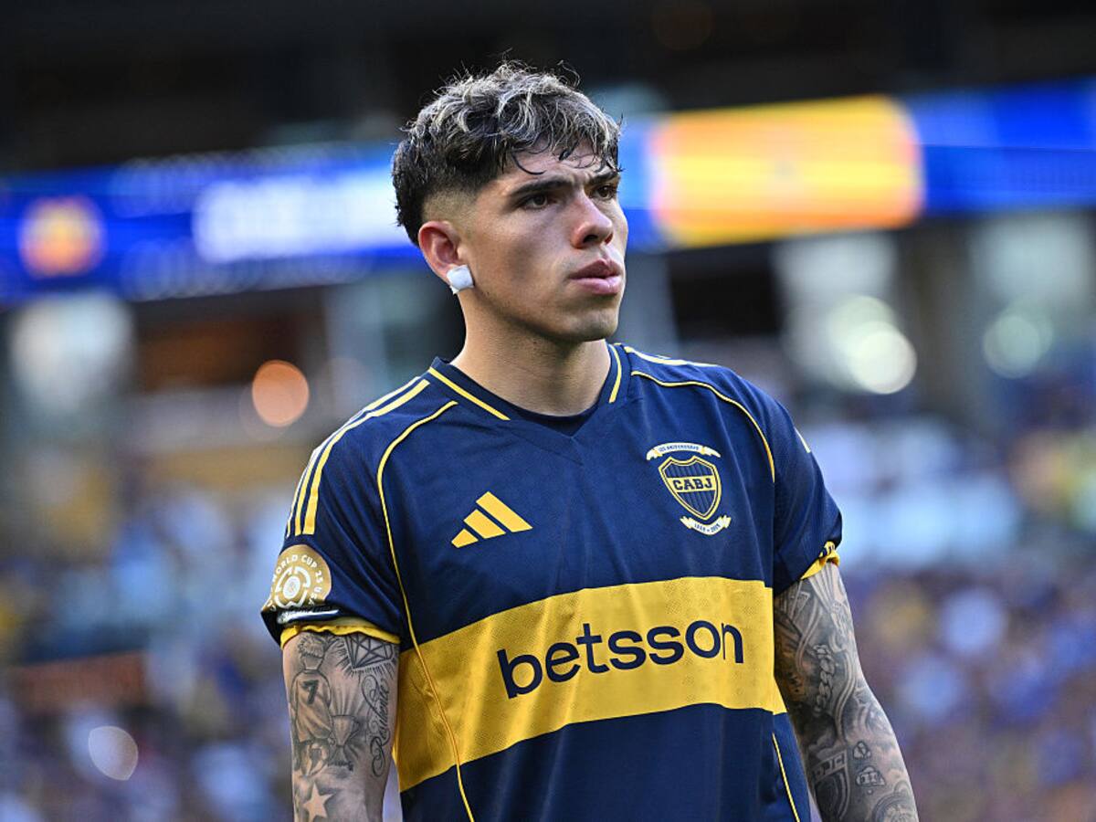 Carlos Palacios rompe el silencio tras ácidas críticas en Boca: “Soy joven, también quiero disfrutar”