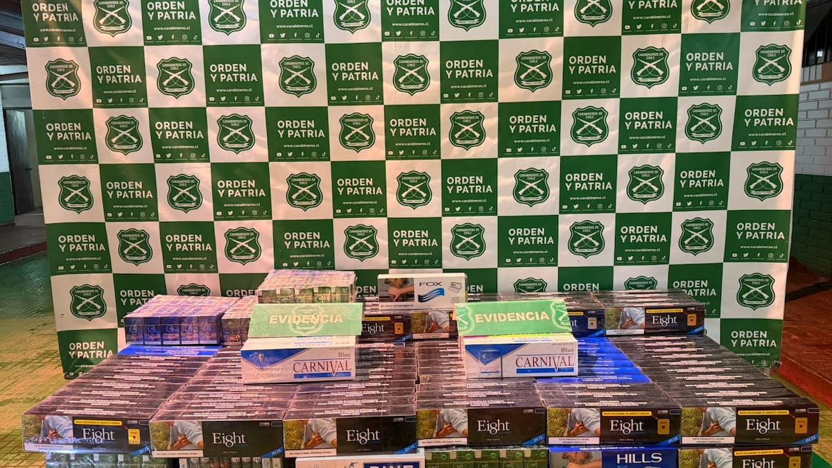 Carabineros detiene a cuatro sujetos e incauta más de 2 mil cajetillas de cigarrillos y medicamentos