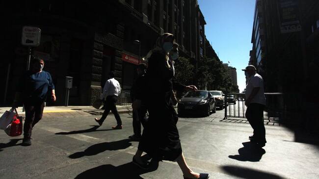 09 DE DICIEMBRE DE 2020/SANTIAGO
Altas temperaturas podrían llegar a los 37° C esta semana, Santiago Centro.
FOTO: AILEN DÍAZ/AGENCIAUNO