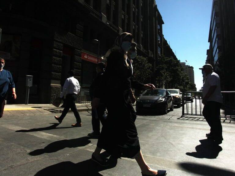 09 DE DICIEMBRE DE 2020/SANTIAGO
Altas temperaturas podrían llegar a los 37° C esta semana, Santiago Centro.
FOTO: AILEN DÍAZ/AGENCIAUNO