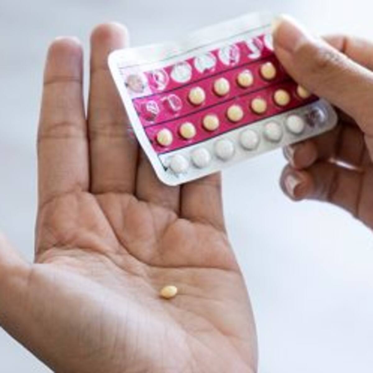 Anticonceptivos desde $990: Sernac habilita buscador online con diferencias de precios de hasta 200%