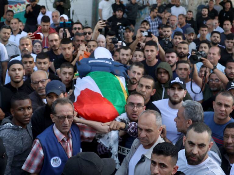 El cuerpo de Shireen Abu Aqleh se llevado desde Yenín a Jerusalén