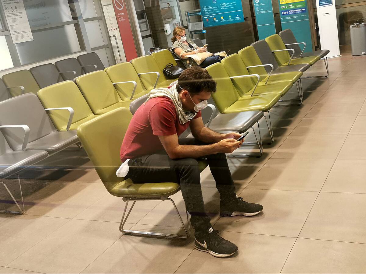 Más de 340 mil personas podrían quedar con atrasos en su atención GES por prioridad al coronavirus