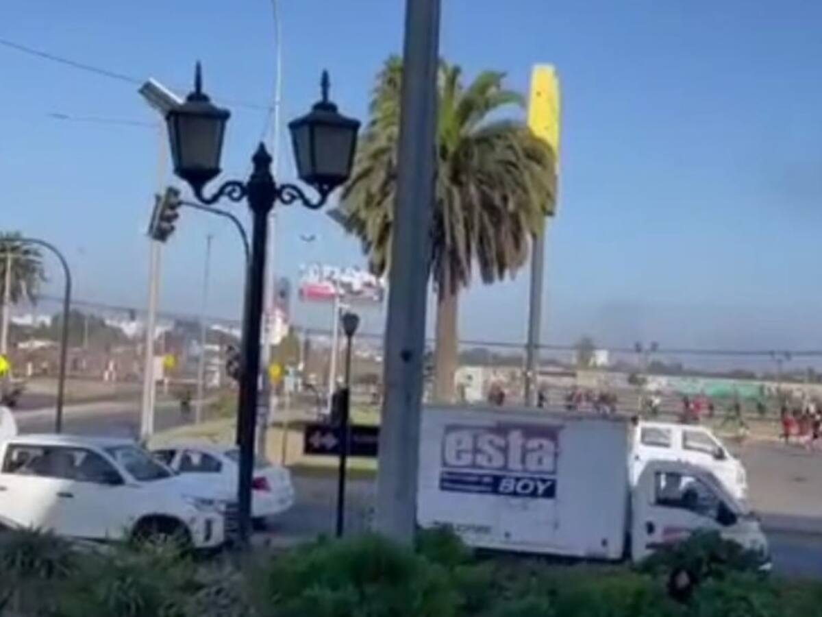 Hinchas de La Serena y Coquimbo protagonizaron graves incidentes en la previa del clásico: personas terminaron apuñaladas