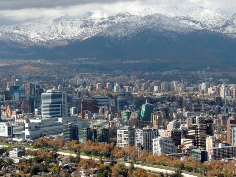 2023: FMI prevé que economía de Chile será la única que se contraerá en A. Latina y el Caribe