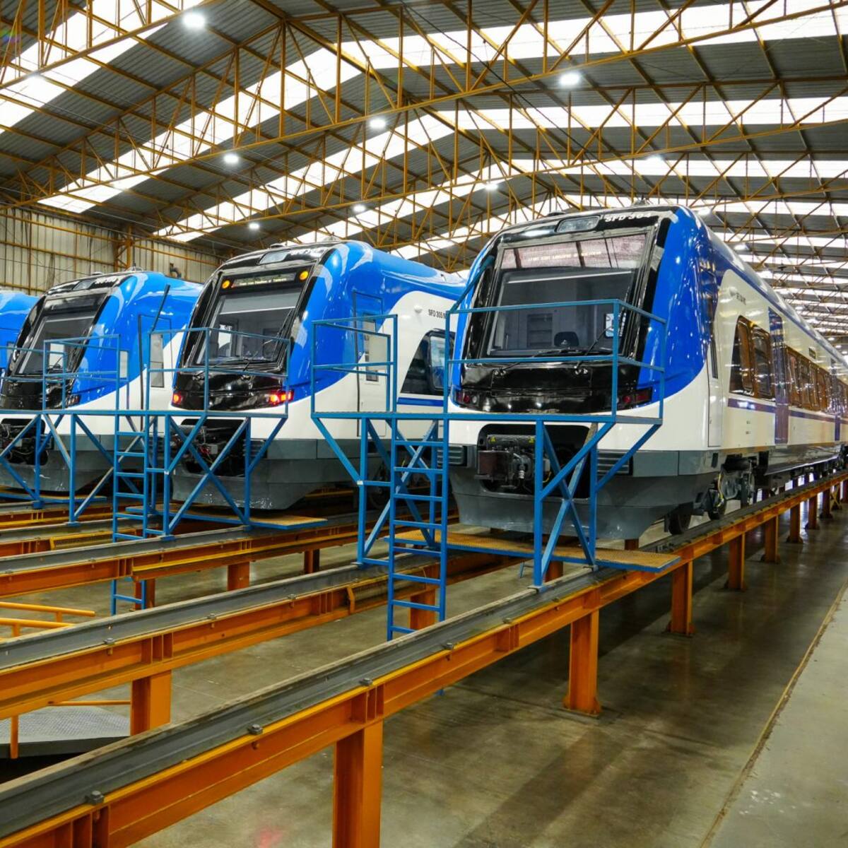 Así son los 4 nuevos trenes chinos que llegaron a Chile: Alcanzan los 120 km/h y costaron US$ 26 millones