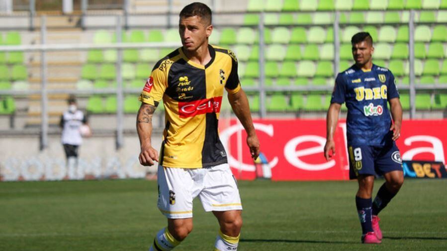 Carlos Carmona anunció su retiro del fútbol profesional: "Me despido de la mejor forma donde quería terminar"