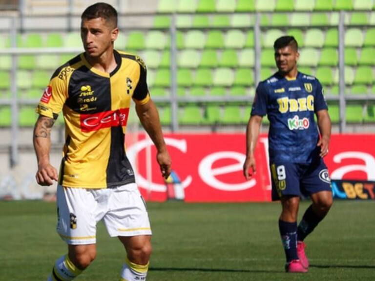 Carlos Carmona anunció su retiro del fútbol profesional: "Me despido de la mejor forma donde quería terminar"