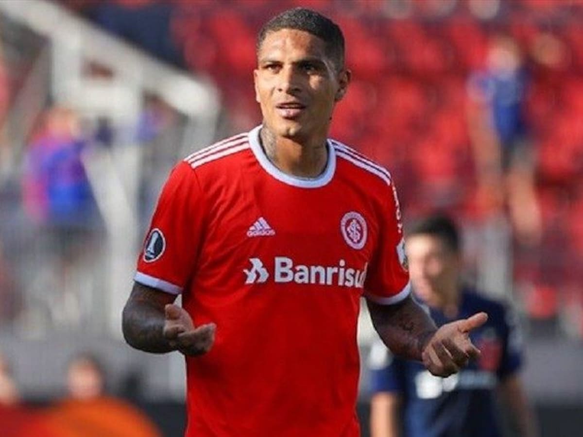 Paolo Guerrero protagonizó accidente de tránsito en Porto Alegre