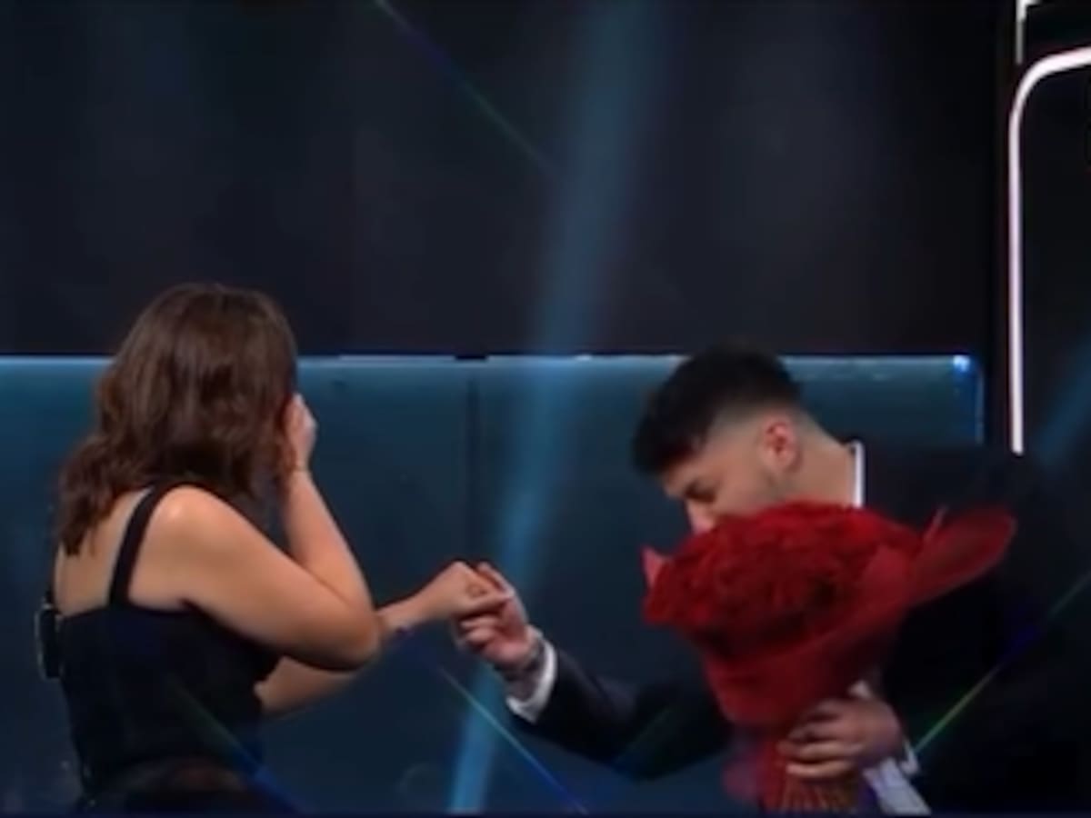 Reconocida influencer oficializa su romance tras sorpresiva petición de pololeo en TV