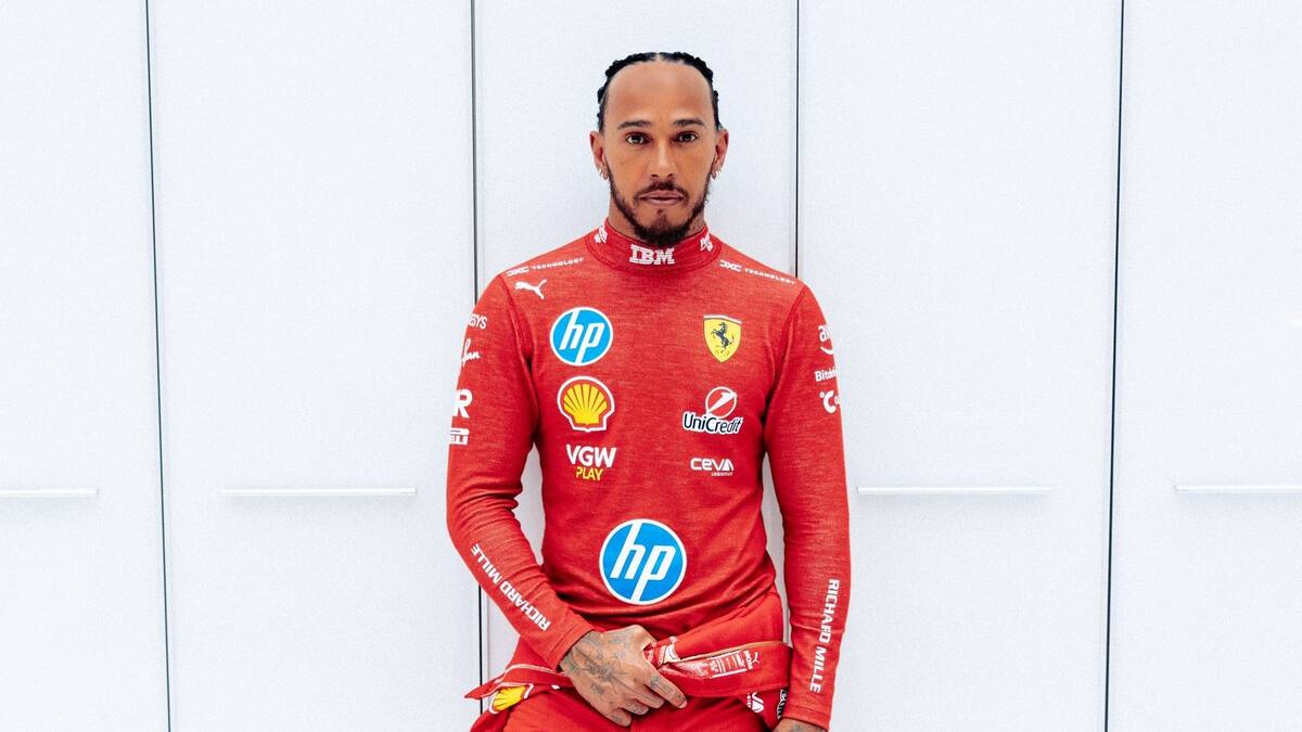 De negro a rojo: las primeras horas de Lewis Hamilton como piloto de Ferrari