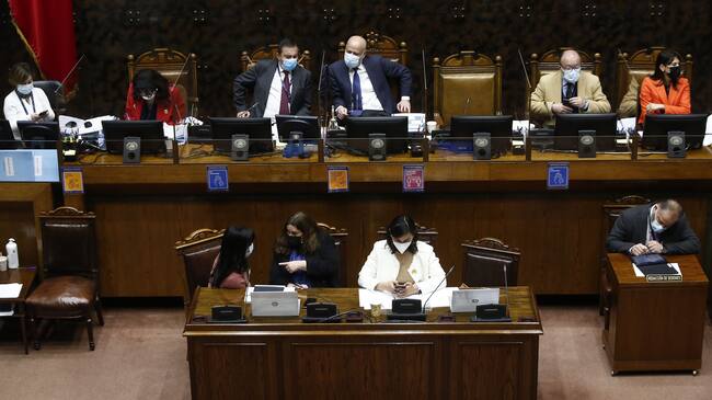 13 DE JULIO DE 2022/VALPARAISOVista de la testera de la Sesión de Sala del Senado, que discute una nueva solicitud del Presidente de la República para extender el Estado de Excepción Constitucional en la Macrozona Sur.
FOTO: LEONARDO RUBILAR CHANDIA/AGENCIAUNO